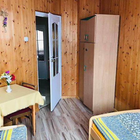 Pokoje Goscinne Ujsoły Exterior foto